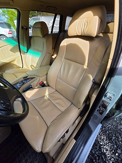 BMW 530xd 14 of 14