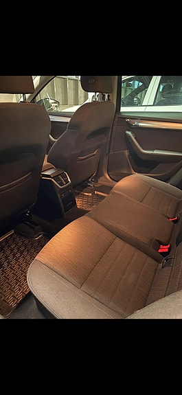 Skoda Octavia 9 of 12