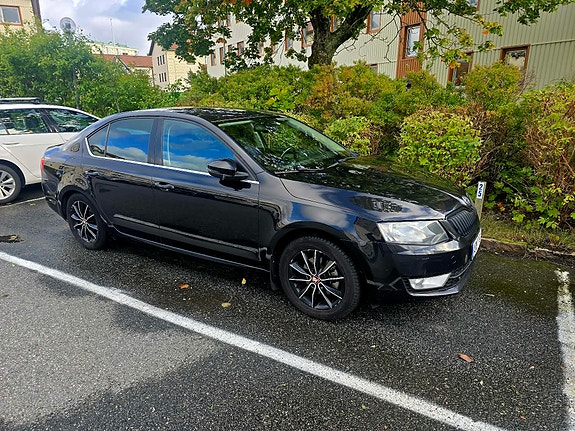 Skoda Octavia 2 of 12