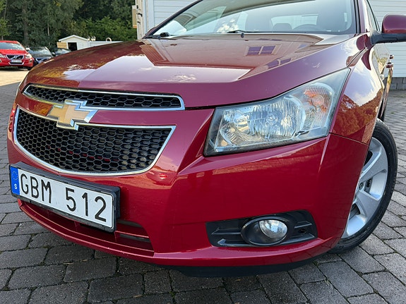 Chevrolet Cruze 17 of 30