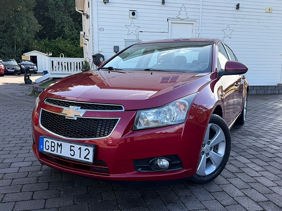 Chevrolet Cruze 5 of 30