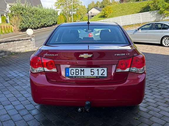 Chevrolet Cruze 13 of 30