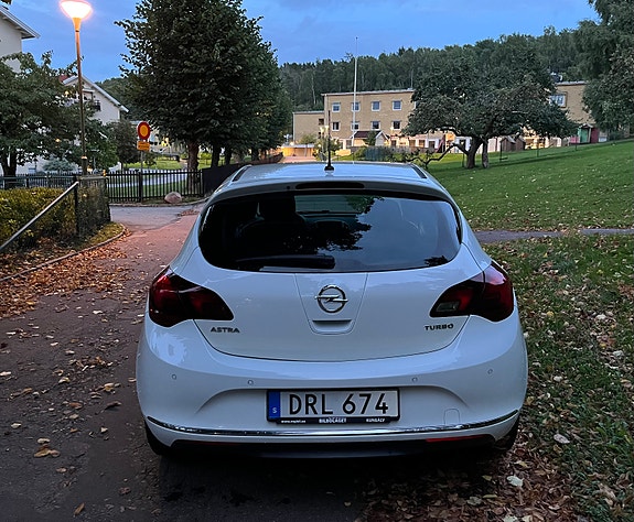Opel Astra 4 of 7