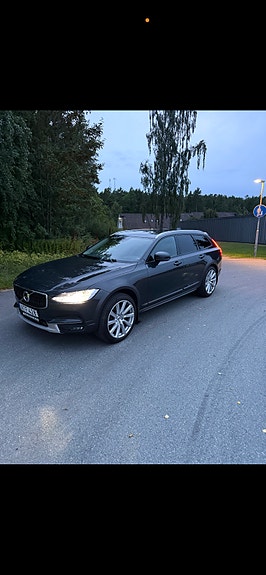 Volvo V90 Cross Country 8 of 8