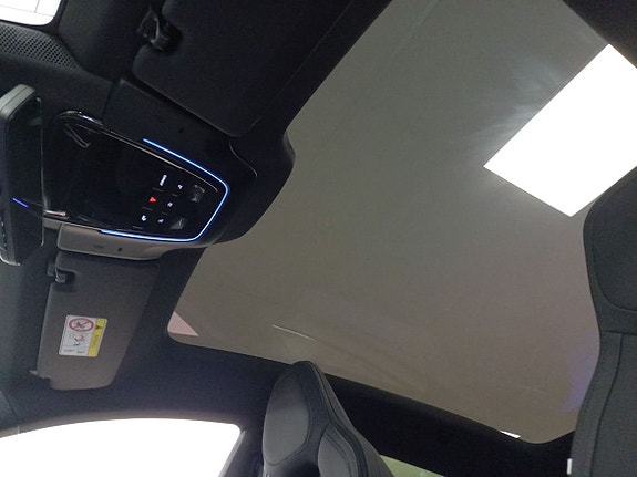 Polestar 4 13 of 18