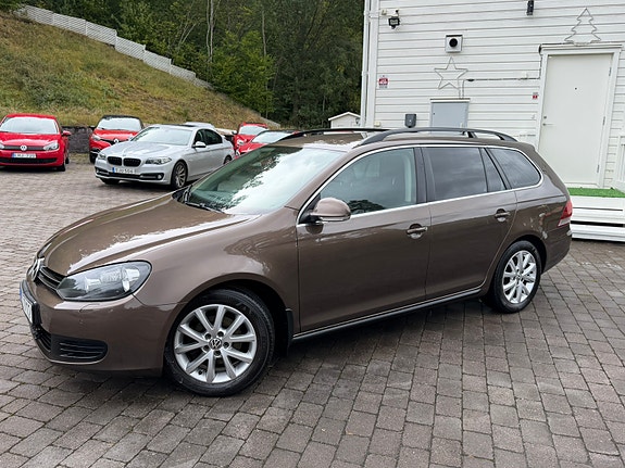 Volkswagen Golf VI 16 of 30
