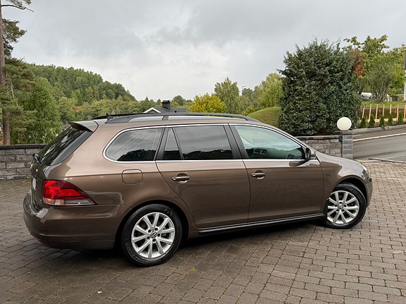 Volkswagen Golf VI 9 of 30