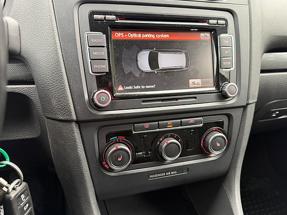 Volkswagen Golf VI 24 of 30