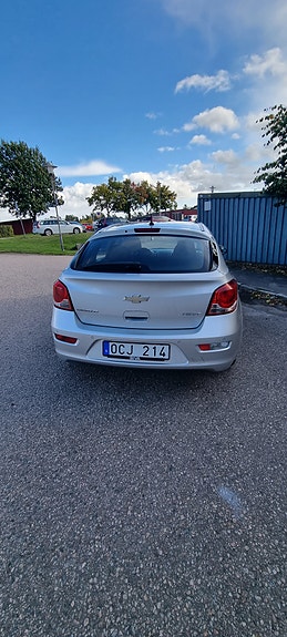 Chevrolet Cruze 7 of 7