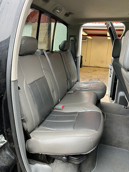 Dodge RAM 2500 7 of 8