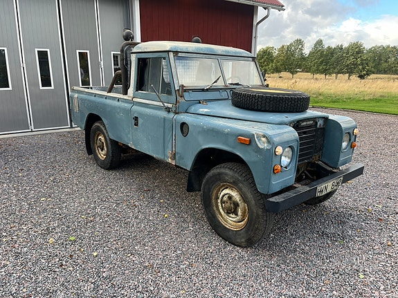 Land Rover 109 3 of 9