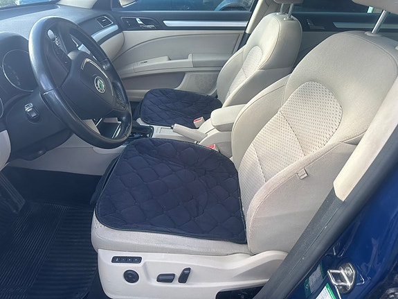 Skoda Superb 6 of 14