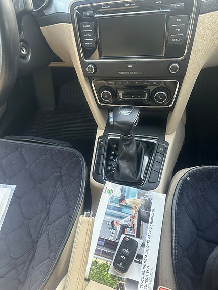 Skoda Superb 12 of 14
