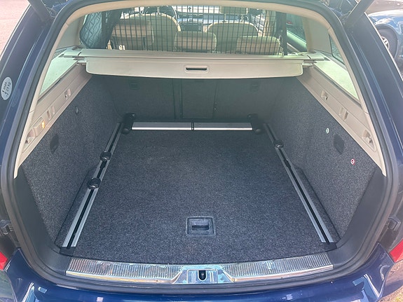 Skoda Superb 9 of 14