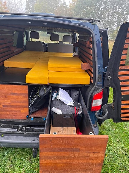 Volkswagen Transporter T5, VW 7J0 7 of 20