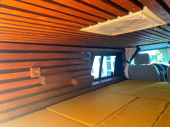 Volkswagen Transporter T5, VW 7J0 9 of 20