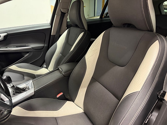 Volvo V60 12 of 15