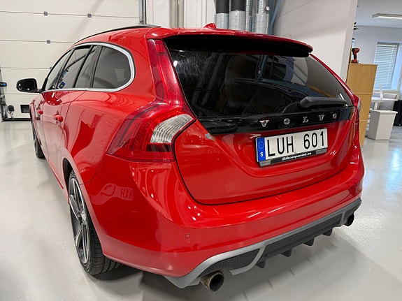 Volvo V60 6 of 15