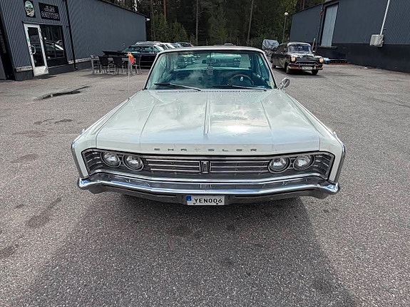Chrysler Newport 9 of 22