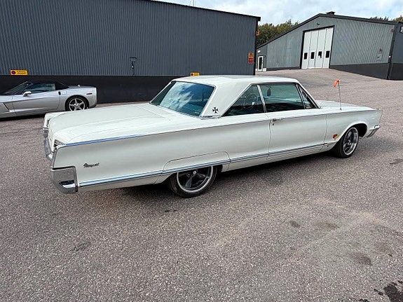 Chrysler Newport 3 of 22