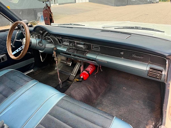 Chrysler Newport 13 of 22