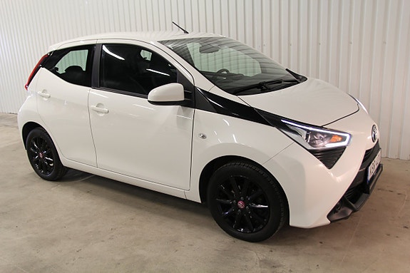Toyota Aygo 7 of 20