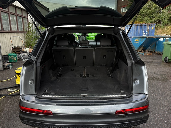 Audi Q7 5 of 8