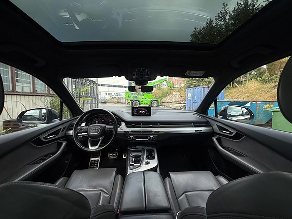 Audi Q7 8 of 8