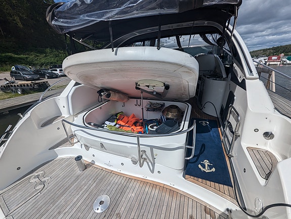 Bavaria 37 sport 2008 5 of 18