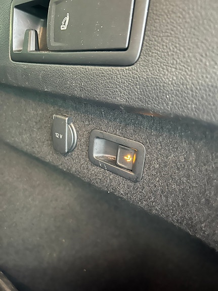 Volkswagen Passat Alltrack 13 of 13