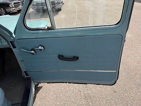 Volvo PV 17 of 23