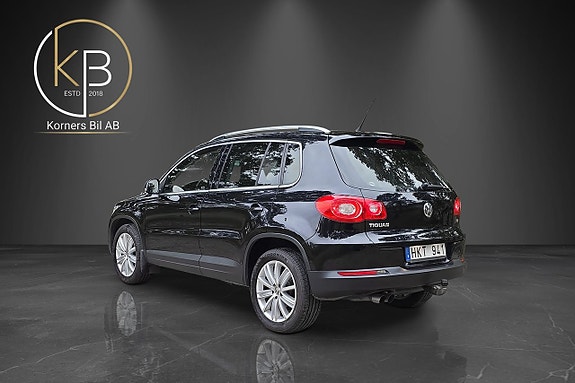Volkswagen Tiguan 4 of 12