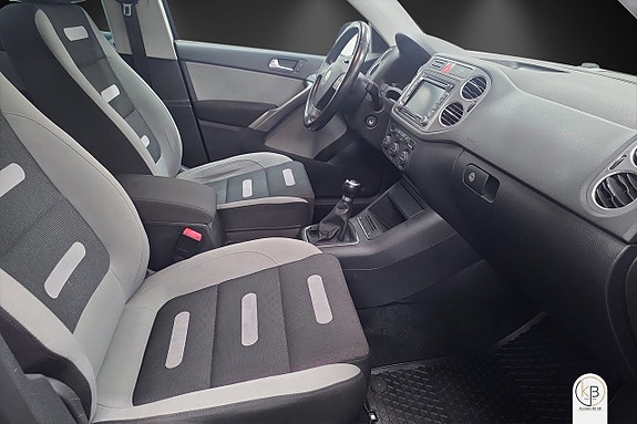 Volkswagen Tiguan 10 of 12