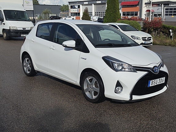 Toyota Yaris 17 of 18