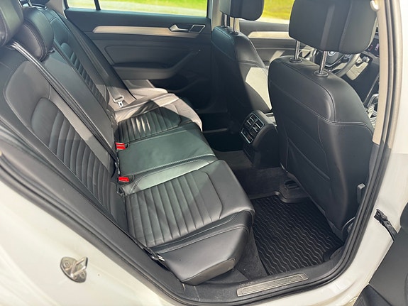 Volkswagen Passat 7 of 7