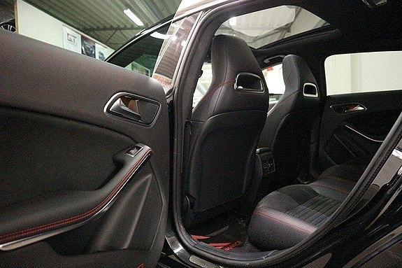 Mercedes-Benz CLA200 9 of 10