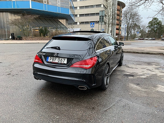 Mercedes-Benz CLA200 3 of 10