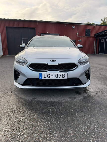 Kia Ceed 3 of 5