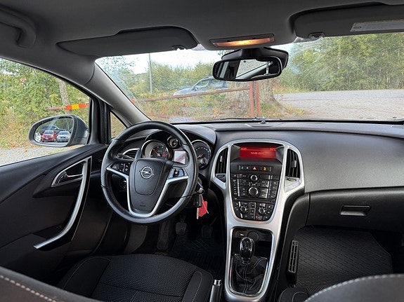 Opel Astra 11 of 19