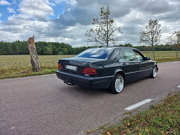 Mercedes-Benz S600 5 of 16