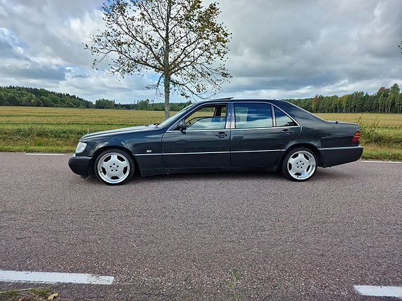 Mercedes-Benz S600 3 of 16