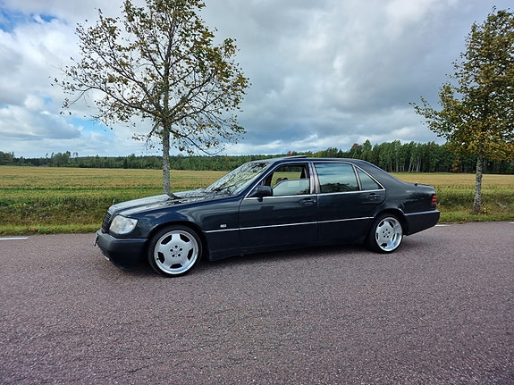 Mercedes-Benz S600 2 of 16