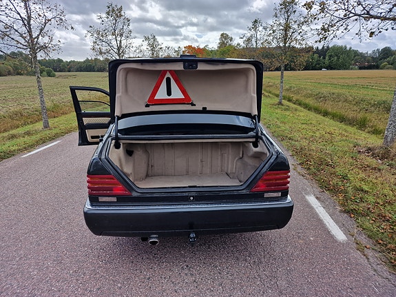 Mercedes-Benz S600 11 of 16