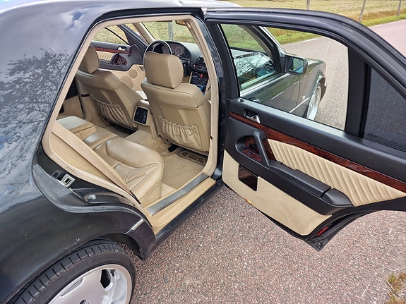 Mercedes-Benz S600 15 of 16