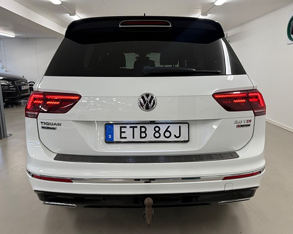 Volkswagen Tiguan Allspace 12 of 26