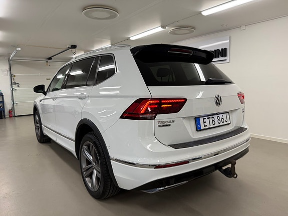 Volkswagen Tiguan Allspace 4 of 26