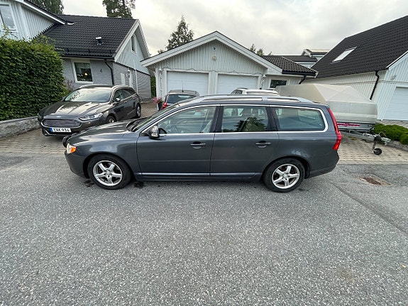 Volvo V70 5 of 23