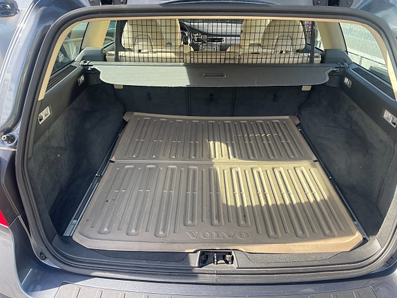 Volvo V70 22 of 23