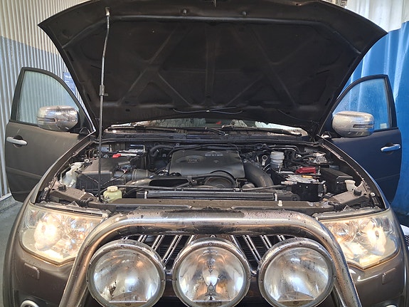 Mitsubishi L200 8 of 11