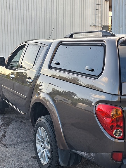 Mitsubishi L200 4 of 11